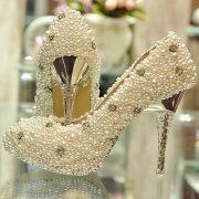 <b>广州代妈真的知道吗？穿高跟鞋的技巧你知道哪些？</b>